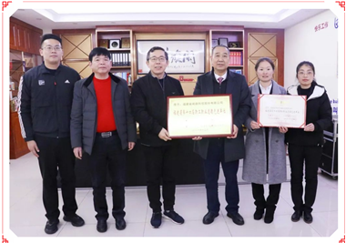 �������ǲ������Ƽ������Ѽ���Ȫ�����ܹ��ᵳ����ǡ�������ϯ������һ�й����쵼����
